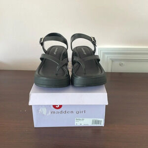 Madden Girl Star Wedge sandal